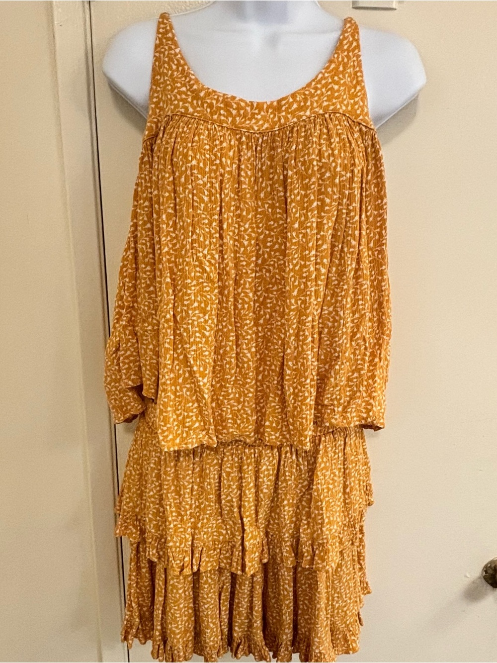 Nectar Clothing Yellow with flowers Sleeveless Tiered Two Piece Summer Dress S